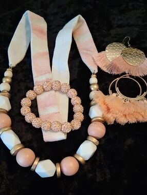 Coral Pink Beaded Necklace & Bracelet W/Tassel Earrings. 26 In L.